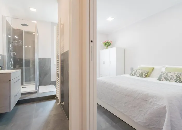 Sant'agostino By Rent * Como