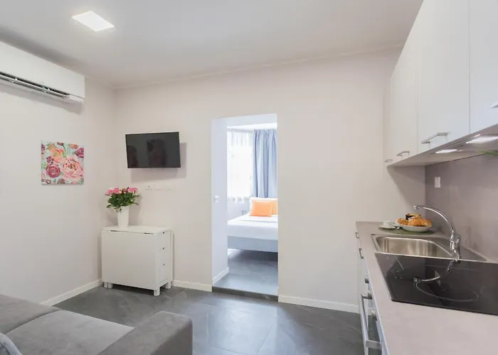 Sant'agostino By Rent Apartment Como