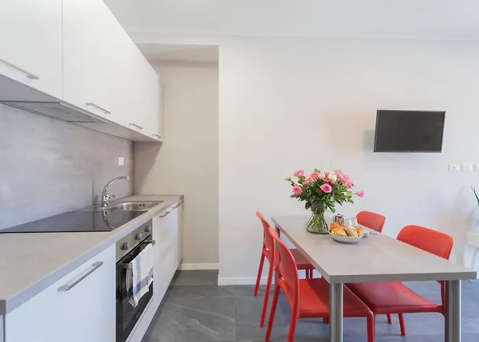 Sant'agostino By Rent * Como