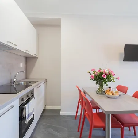 Sant'agostino By Rent * 코모